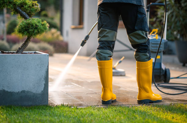 Why Choose Our Certified Pressure Washing Experts for Your Project Needs in Harbour Heights, FL?